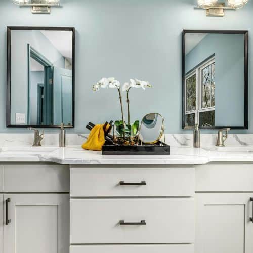 bathroom500 x 500 Spotlight Gallery (JPEG)